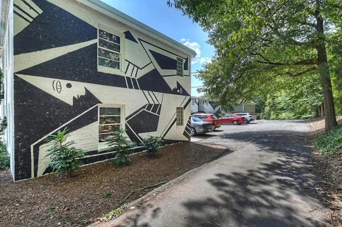 Experience Myers Park In Style Villa Charlotte
