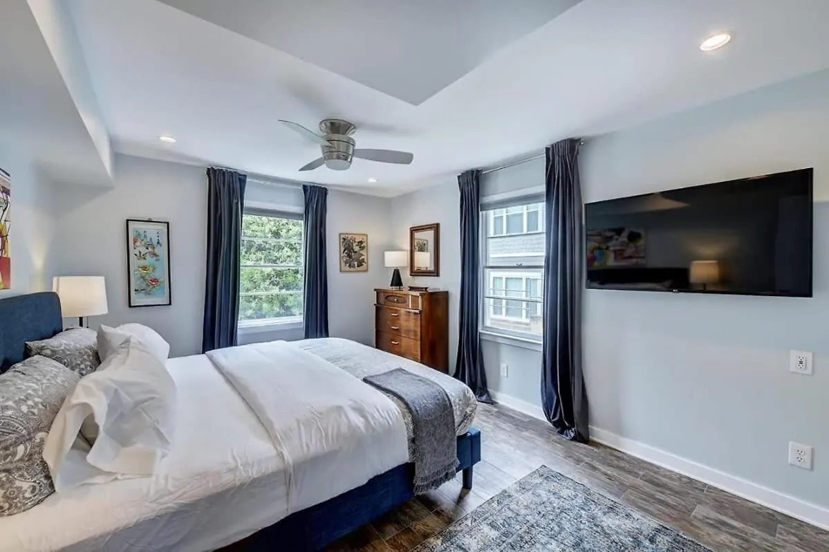 Experience Myers Park In Style Villa Charlotte 0*,