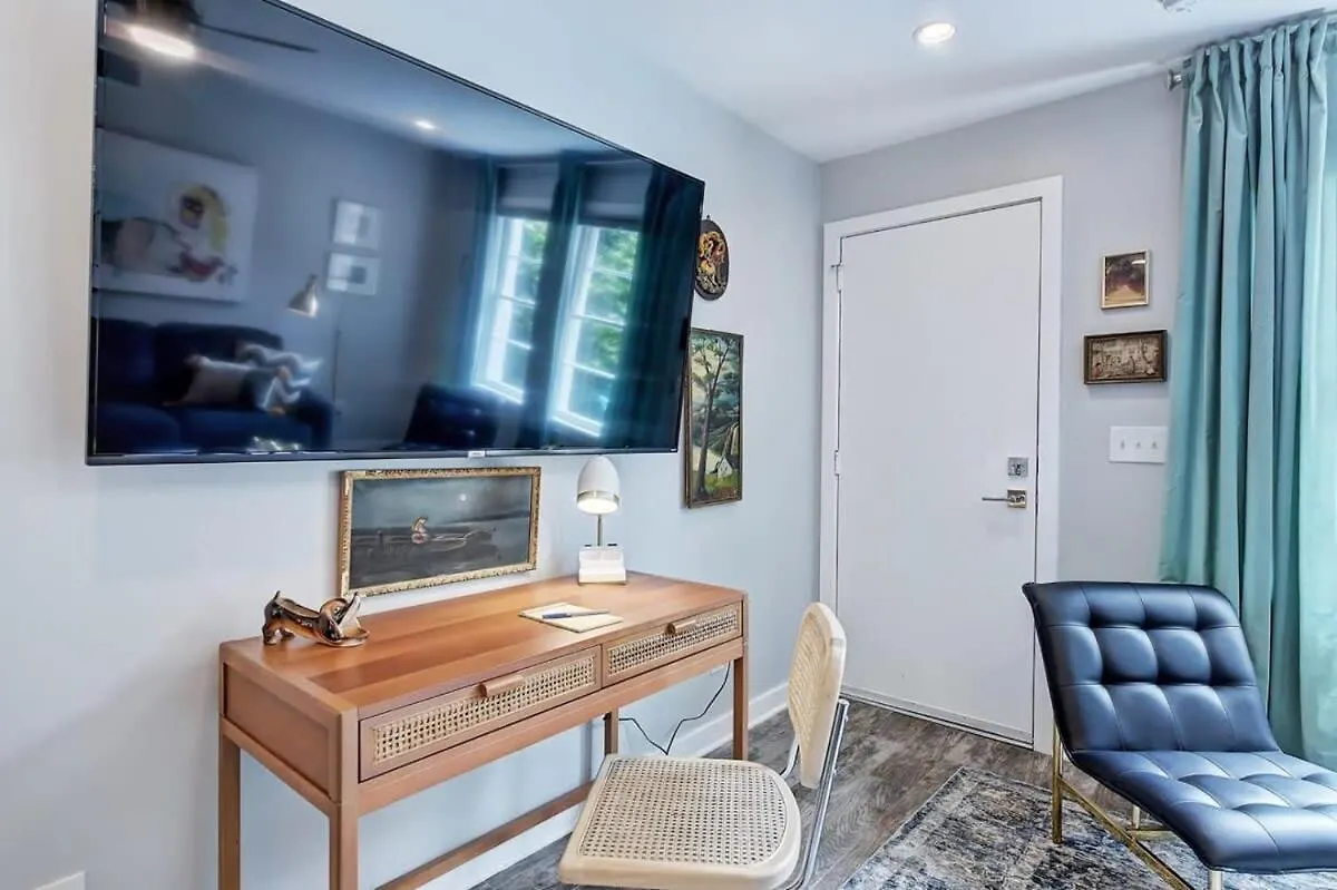 Experience Myers Park In Style Villa Charlotte 0*,