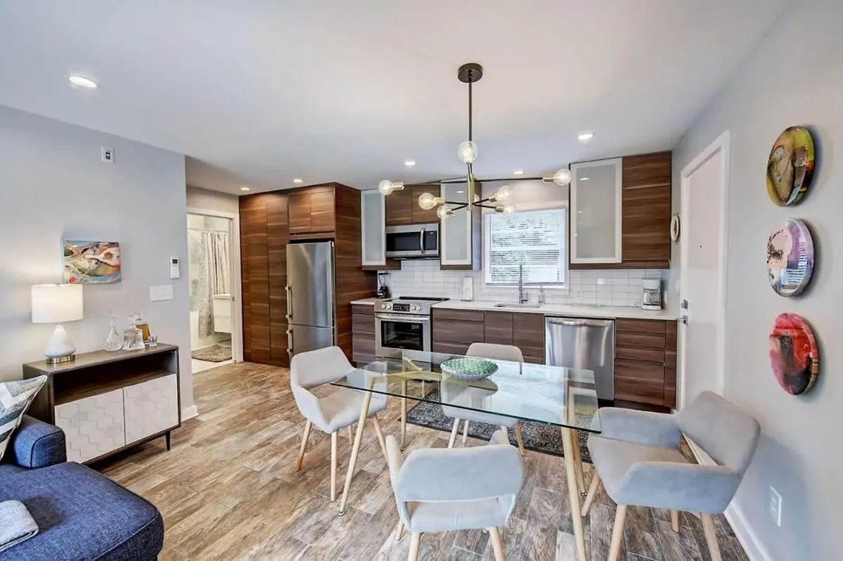 Experience Myers Park In Style Villa Charlotte 0*,