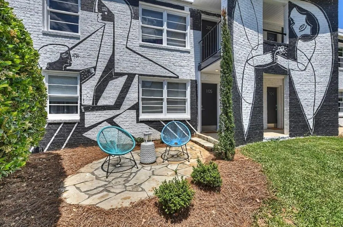 Experience Myers Park In Style Villa Charlotte