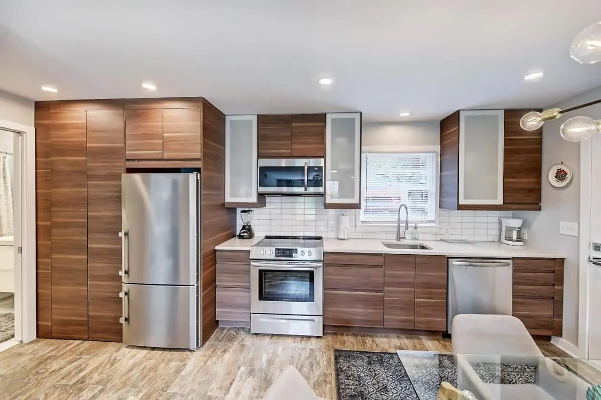 Experience Myers Park In Style Villa Charlotte United States